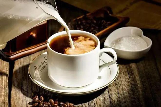 多米体育7000多家店的沪上阿姨也开咖啡品牌！为何茶饮巨头们扎堆杀入咖啡“红海”？(图7)